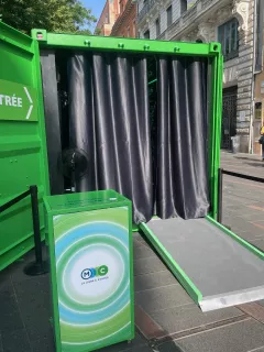 entrée du container immersion 3D (Agrandir l'image - fenêtre modale)