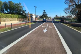 couloir bus bidirectionnel à voie unique (Agrandir l'image - fenêtre modale)